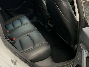 TESLA Model 3 (Dual Motor) Long Range Saloon 4dr Electric Auto 4WDE (346 ps)