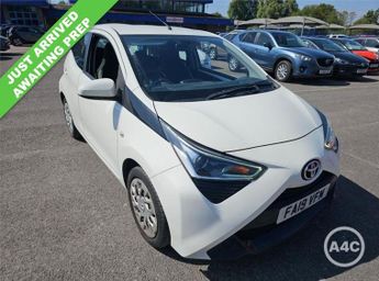 Toyota AYGO 1.0 VVT-i x-play Hatchback 5dr Petrol Manual Euro 6 (71 ps)