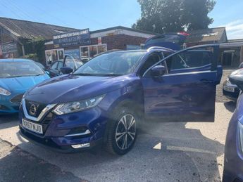 Nissan Qashqai 1.5 dCi N-Connecta SUV 5dr Diesel Manual Euro 6 (s/s) (110 ps)