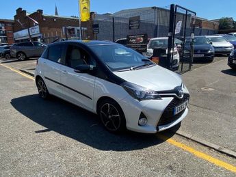 Toyota Yaris 1.5 VVT-h Design Hatchback 5dr Petrol Hybrid E-CVT Euro 6 (101 p