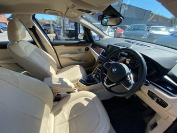 BMW 2 SERIES ACTIVE TOURER 2.0 220i Luxury MPV 5dr Petrol Auto Euro 6 (s/s) (192 ps)