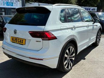 VOLKSWAGEN TIGUAN 2.0 TDI R-Line Tech SUV 5dr Diesel DSG 4Motion Euro 6 (s/s) (150
