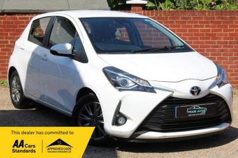 Toyota Yaris 1.5 VVT-i Icon Hatchback 5dr Petrol CVT Euro 6 (111 ps)