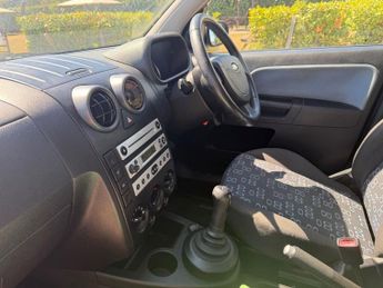 FORD FUSION 1.4 2 Hatchback 5dr Petrol Durashift EST (157 g/km, 79 bhp)