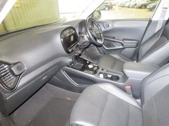 KIA SOUL 64kWh Maxx SUV 5dr Electric Auto (201 bhp)