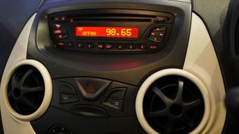 FORD KA 1.2 Style Hatchback 3dr Petrol Manual Euro 4 (69 ps)