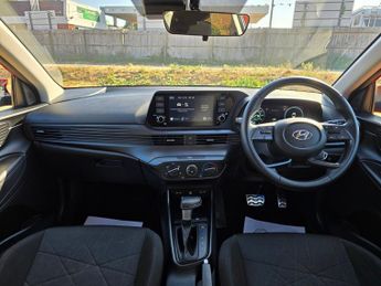 HYUNDAI BAYON 1.0 T-GDi MHEV SE Connect SUV 5dr Petrol Hybrid DCT Euro 6 (s/s)