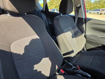 HYUNDAI BAYON 1.0 T-GDi MHEV SE Connect SUV 5dr Petrol Hybrid DCT Euro 6 (s/s)