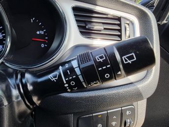 KIA CEED 1.6 CRDi EcoDynamics 2 Sportswagon 5dr Diesel Manual Euro 5 (s/s