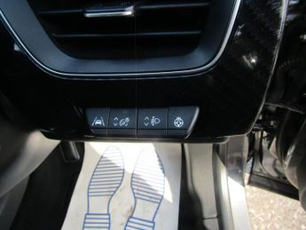 RENAULT ARKANA 1.6 E-TECH E-Tech engineered SUV 5dr Petrol Hybrid Automatic 2WD