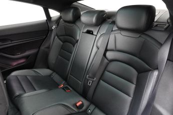 PORSCHE TAYCAN Performance Plus 93.4kWh 4S Saloon 4dr Electric Auto 4WD (571 ps
