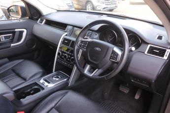 LAND ROVER DISCOVERY SPORT 2.0 TD4 SE Tech SUV 5dr Diesel Auto 4WD Euro 6 (s/s) (180 ps)