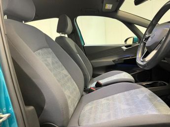 VOLKSWAGEN ID.3 Pro Performance 58kWh Life Hatchback 5dr Electric Auto (204 ps)