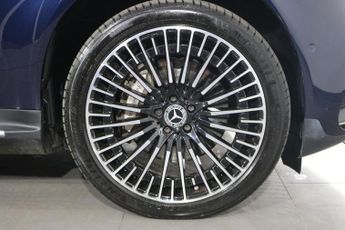 MERCEDES-BENZ EQC EQC 400 80kWh AMG Line (Premium Plus) SUV 5dr Electric Auto 4MAT