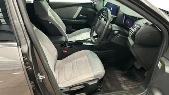 CITROEN e-C4 X 50kWh e-series Fastback 4dr Electric Auto (11kW Charger) (136 ps