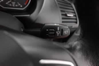 BMW 1 SERIES 2.0 118d Exclusive Edition Coupe 2dr Diesel Auto Euro 5 (143 ps)