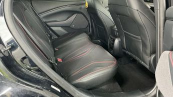 FORD MUSTANG MACH-E Extended Range 91kWh SUV 5dr Electric Automatic AWD (351 ps)