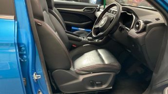 MG MG ZS 72.6kWh Trophy Long Range SUV 5dr Electric Auto (156 ps)