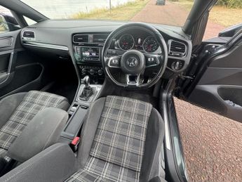 VOLKSWAGEN GOLF 2.0 TDI BlueMotion Tech GTD Hatchback 5dr Diesel DSG Euro 6 (s/s
