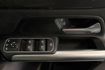 MERCEDES-BENZ GLA CLASS 1.3 GLA200 AMG Line (Premium) SUV 5dr Petrol 7G-DCT Euro 6 (s/s)