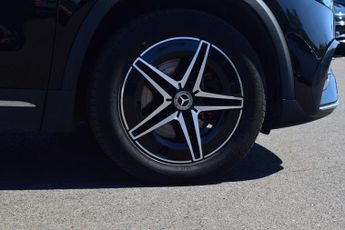MERCEDES-BENZ EQA EQA 250 66.5kWh AMG Line SUV 5dr Electric Auto (190 ps)