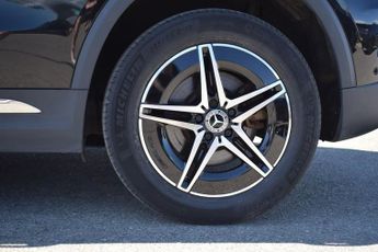 MERCEDES-BENZ EQA EQA 300 66.5kWh AMG Line SUV 5dr Electric Auto 4MATIC (228 ps)