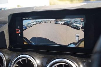 MERCEDES-BENZ GLA 1.3 GLA250e 15.6kWh Exclusive Edition (Premium) SUV 5dr Petrol P