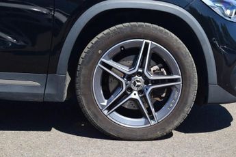 MERCEDES-BENZ GLA 1.3 GLA250e 15.6kWh Exclusive Edition (Premium) SUV 5dr Petrol P