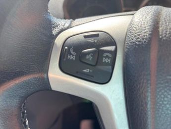 FORD ECOSPORT TITANIUM---- AUTOMATIC