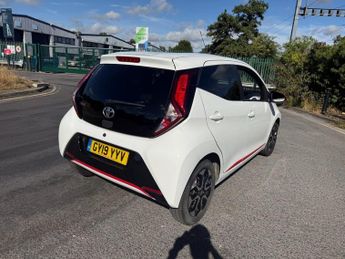 TOYOTA AYGO 1.0 VVT-i x-trend Funroof 5dr Petrol x-shift Euro 6 (71 ps)
