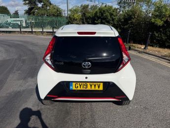 TOYOTA AYGO 1.0 VVT-i x-trend Funroof 5dr Petrol x-shift Euro 6 (71 ps)