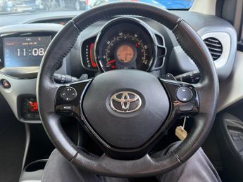 TOYOTA AYGO 1.0 VVT-i x-trend Funroof 5dr Petrol x-shift Euro 6 (71 ps)