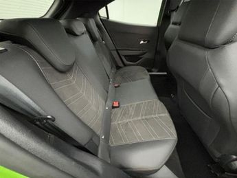VAUXHALL MOKKA ELECTRIC 50kWh Ultimate SUV 5dr Electric Auto (136 ps)
