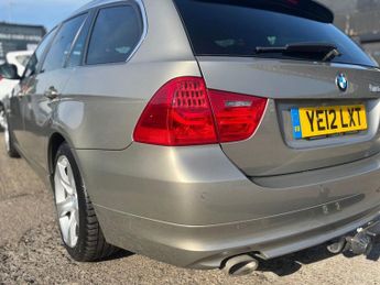 BMW 3 SERIES 2.0 318d Exclusive Edition Touring 5dr Diesel Steptronic Euro 5 