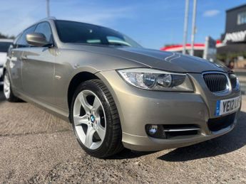BMW 3 SERIES 2.0 318d Exclusive Edition Touring 5dr Diesel Steptronic Euro 5 