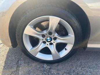 BMW 3 SERIES 2.0 318d Exclusive Edition Touring 5dr Diesel Steptronic Euro 5 