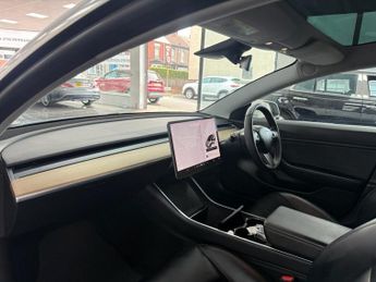 TESLA Model 3 (Dual Motor) Performance Saloon 4dr Electric Auto 4WDE (Performa