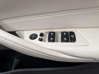 BMW 5 SERIES 3.0 530d SE Saloon 4dr Diesel Auto Euro 6 (s/s) (265 ps)