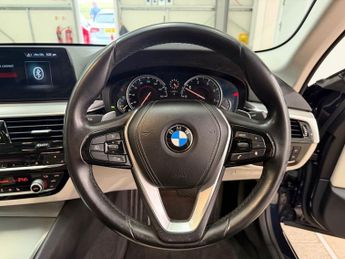 BMW 5 SERIES 3.0 530d SE Saloon 4dr Diesel Auto Euro 6 (s/s) (265 ps)