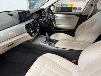 BMW 5 SERIES 3.0 530d SE Saloon 4dr Diesel Auto Euro 6 (s/s) (265 ps)