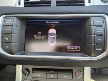 LAND ROVER RANGE ROVER EVOQUE 2.2 SD4 Pure SUV 5dr Diesel Auto 4WD Euro 5 (190 ps)