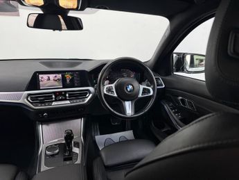 BMW 3 SERIES 2.0 320i M Sport Saloon 4dr Petrol Auto Euro 6 (s/s) (184 ps)