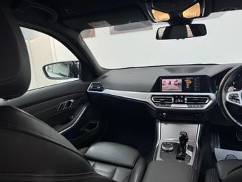 BMW 3 SERIES 2.0 320i M Sport Saloon 4dr Petrol Auto Euro 6 (s/s) (184 ps)