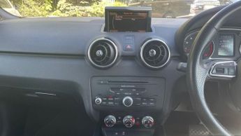 AUDI A1 1.4 TFSI S line Sportback 5dr Petrol S Tronic Euro 5 (s/s) (122 