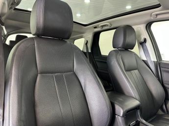 LAND ROVER DISCOVERY SPORT 2.0 TD4 HSE SUV 5dr Diesel Auto 4WD Euro 6 (s/s) (180 ps)