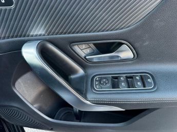 MERCEDES-BENZ A CLASS 1.3 A180h MHEV Sport (Executive) Hatchback 5dr Petrol Hybrid 7G-