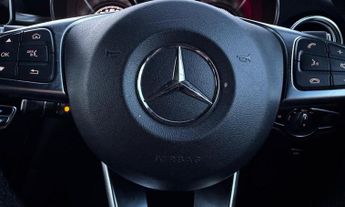 MERCEDES-BENZ GLC 2.1 GLC220d AMG Line SUV 5dr Diesel G-Tronic 4MATIC Euro 6 (s/s)