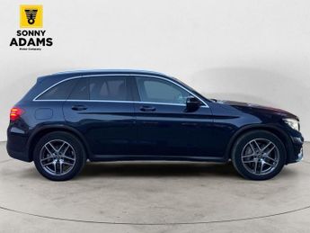 MERCEDES-BENZ GLC 2.1 GLC220d AMG Line SUV 5dr Diesel G-Tronic 4MATIC Euro 6 (s/s)