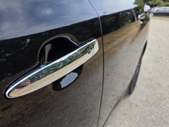 NISSAN LEAF 59kWh e+ N-Connecta Hatchback 5dr Electric Auto (217 ps)