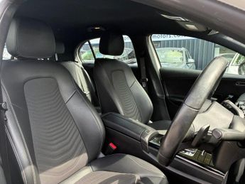 MERCEDES-BENZ A CLASS 1.5 A180d SE (Executive) Hatchback 5dr Diesel 7G-DCT Euro 6 (s/s